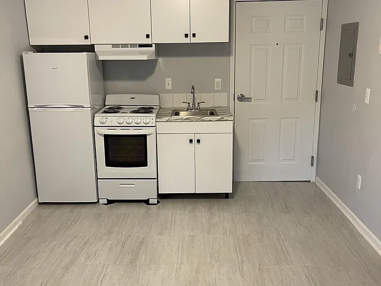 29264 Gloede Dr #3 — Photo 2