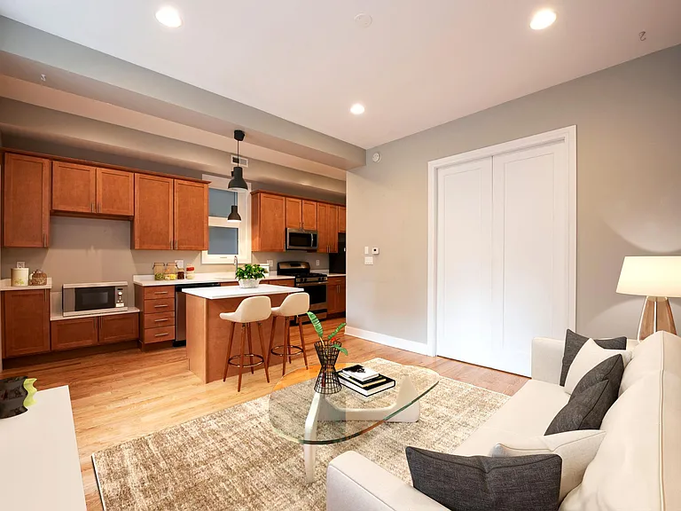 1651 S Throop St #1F — Photo 6