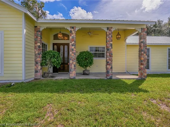 834 Racoon Ln, Lorida, FL 33857