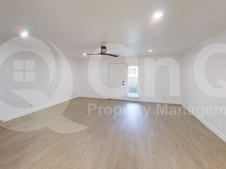 1840 W Thomas Rd #14 — Photo 4