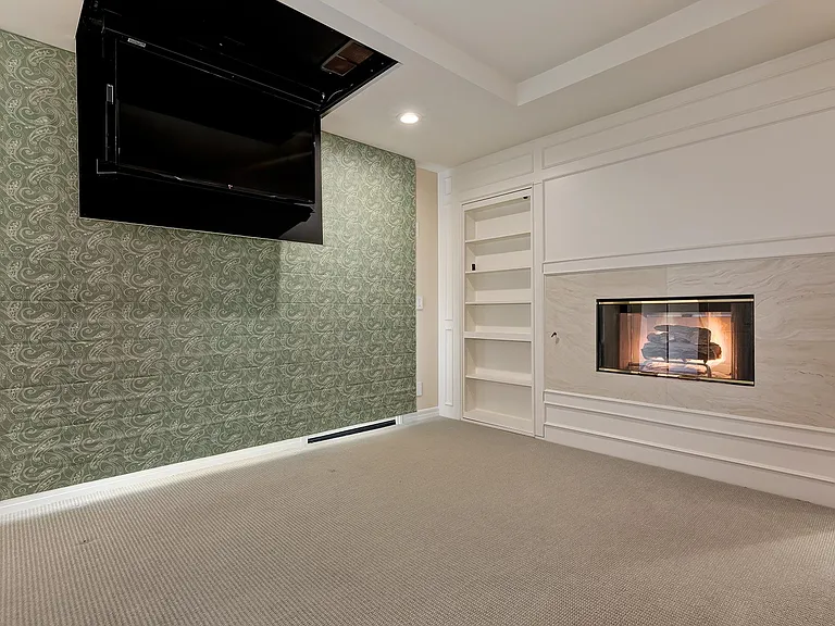 4211 Toluca Lake Ave — Photo 22
