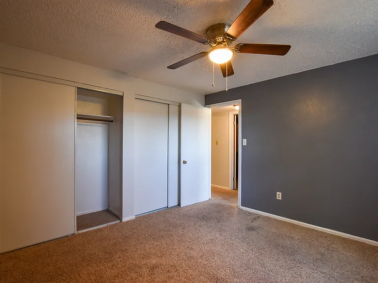 4925 Hackamore Dr N — Photo 10
