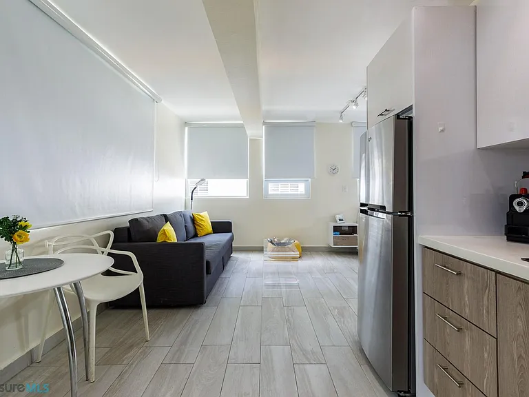 1408 Calle Aldea #2A — Photo 3