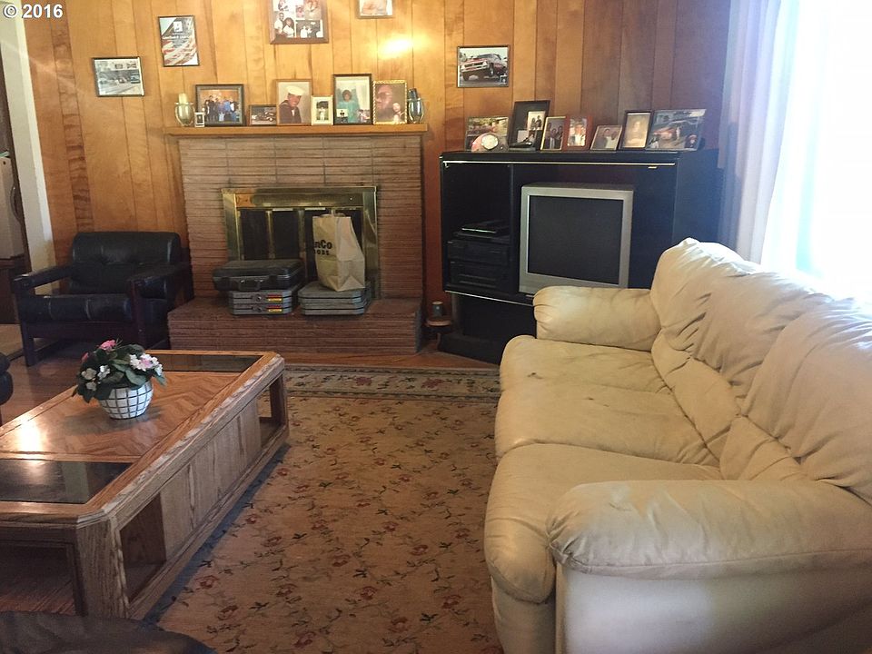 2nd image of 1734 SE 145th Ave