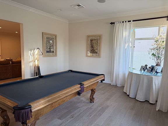 Games Room with Pool Table