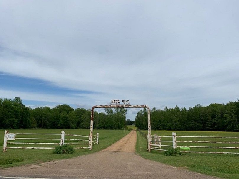 1st image of 1411 Old Highway 43