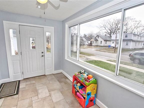 2nd image of 142 Pomona Dr