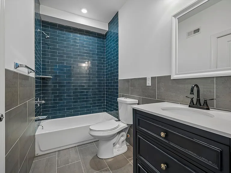 3958 Mount Vernon St #1 — Photo 6