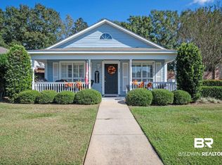 23 Cottage Dr, Fairhope, AL 36532