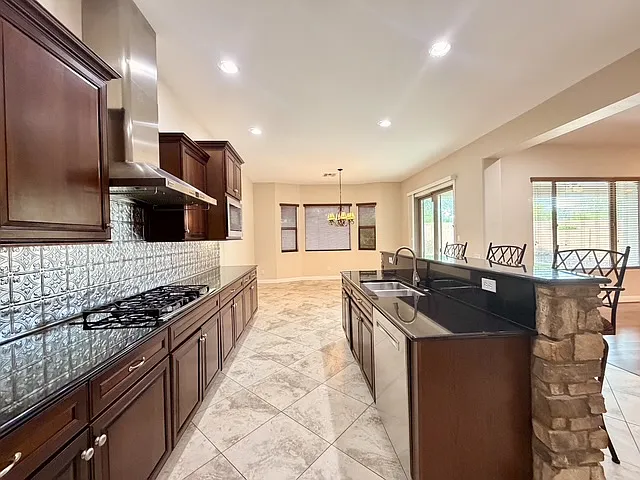 25413 N 55th Ln — Photo 6