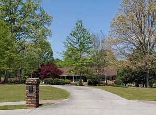 1571 Pharrs Rd, Snellville, GA 30078