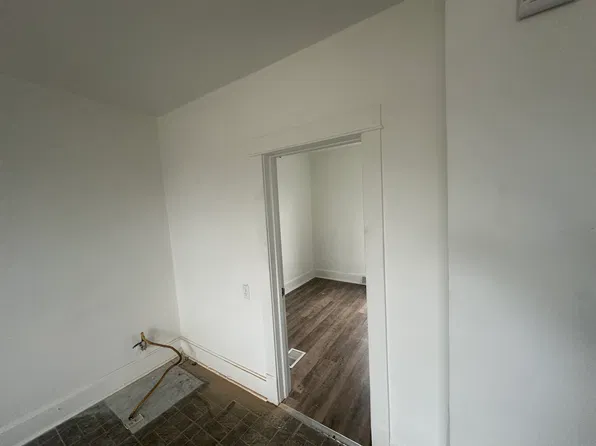 5004 Reading Ave APT 1, East Chicago, IN 46312