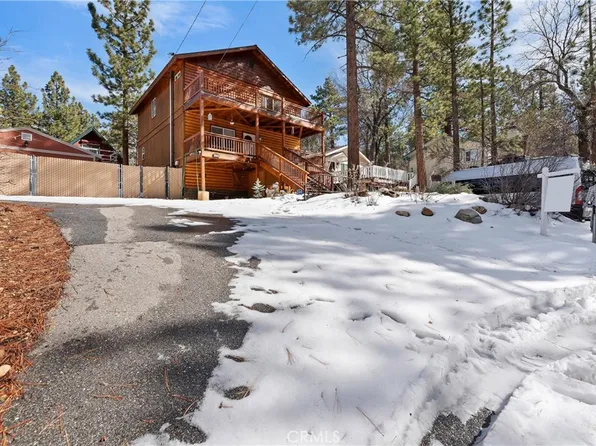 879 Spruce Ln, Sugarloaf, CA 92386