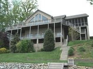 710 Richards Way, Wirtz, VA 24184