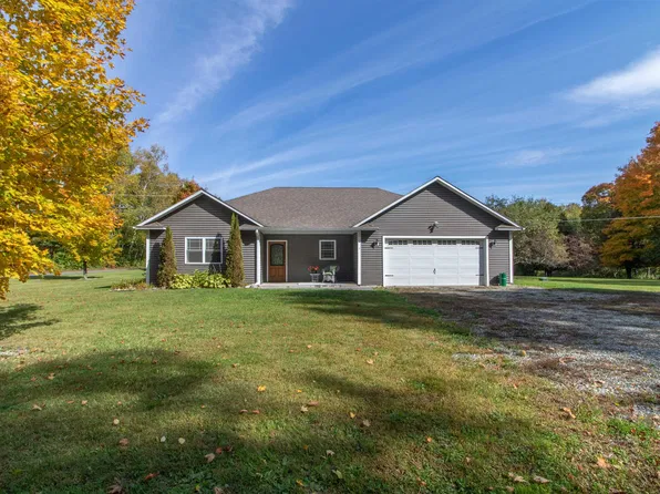 25 Derby Pond Road, Derby, VT 05829