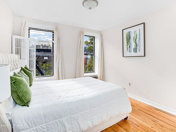 3rd image of 29 W 119th St APT 43