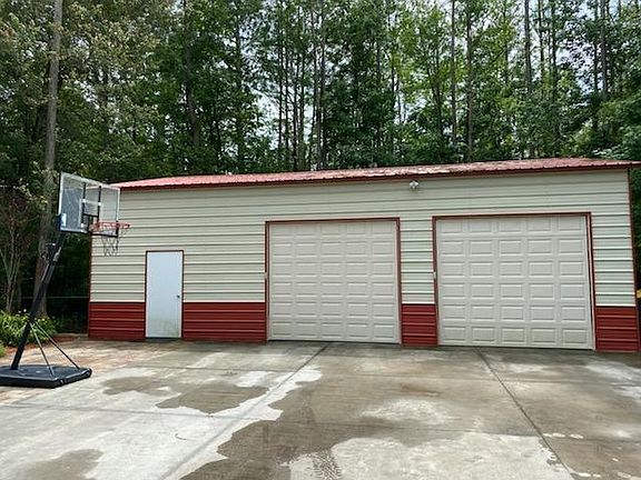 3rd image of 3017 Gerona Dr E