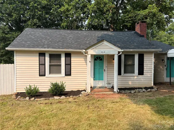 304 Huss St, Lincolnton, NC 28092