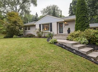 17460 Burnet St, Brookfield, WI 53045