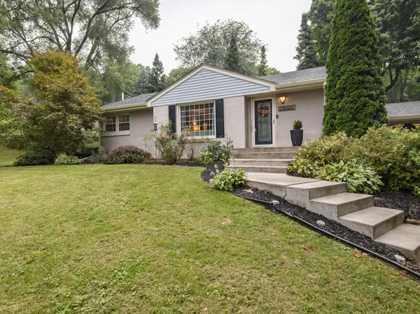 17460 Burnet STREET, Brookfield, WI 53045