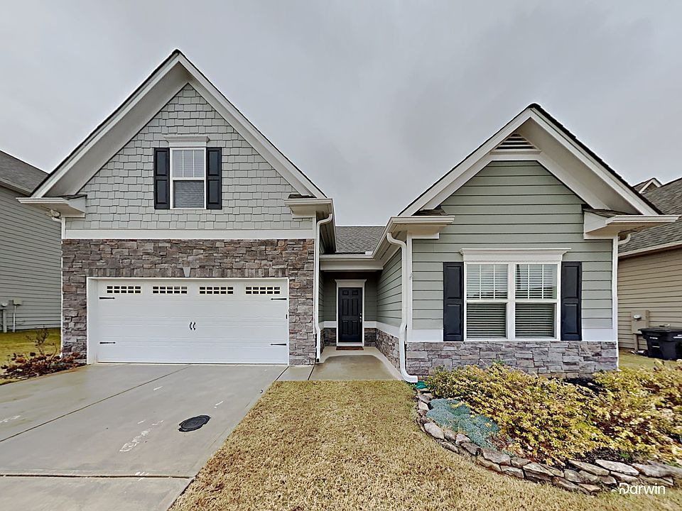 1st image of 14 Mercer Ln