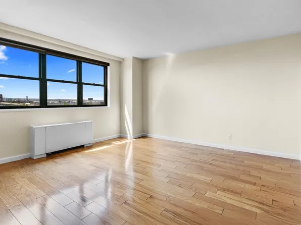 1225 Kennedy Boulevard image 2 of 19