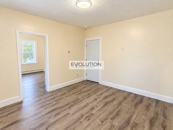 74-76 Oak St #2N, New Britain, CT 06051