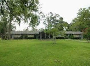 506 N Clear Creek Dr, Friendswood, TX 77546