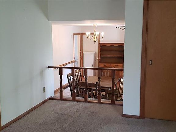 4th image of 100 Zimmerman St