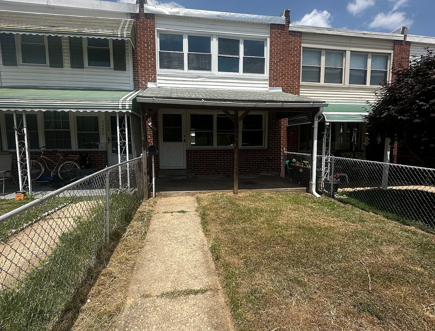 3 bed, 1250 sqft, $2,100 — Photo 1