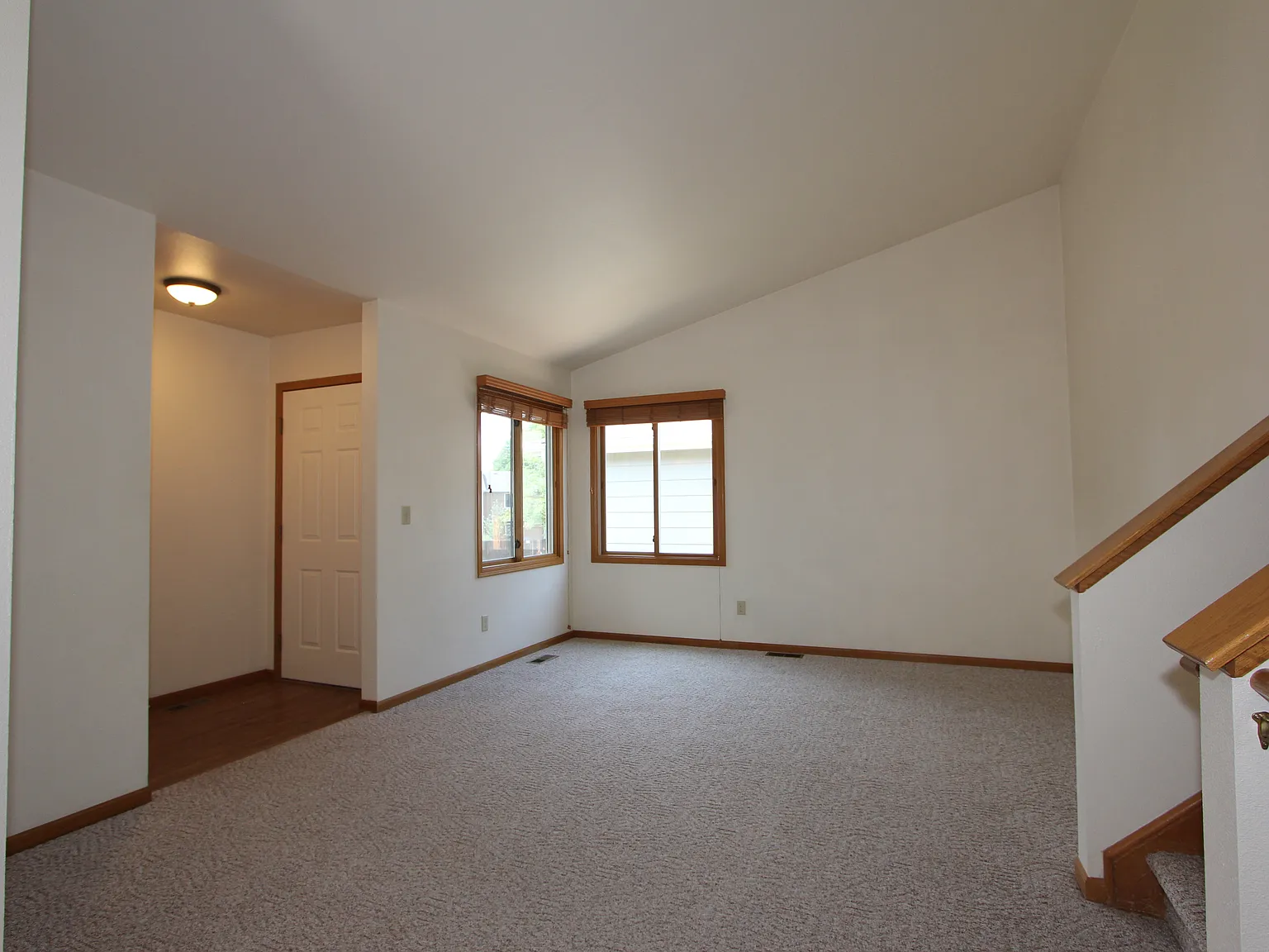 3 bed, 1640 sqft, $2,450 — Photo 4