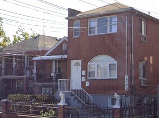1062 Arnow Ave #1, Bronx, NY 10469