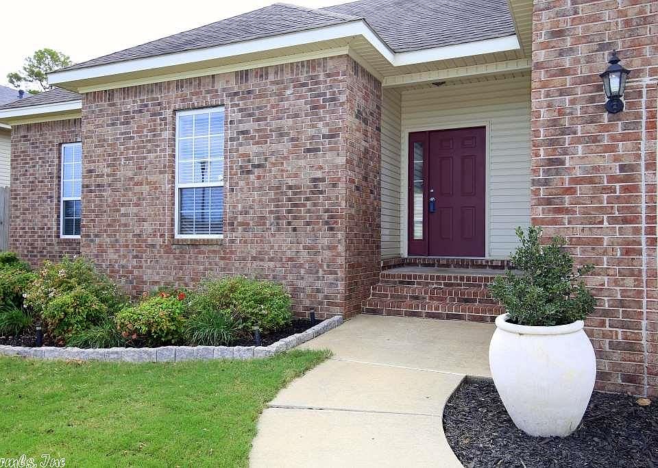 2nd image of 28 Emerald Dr