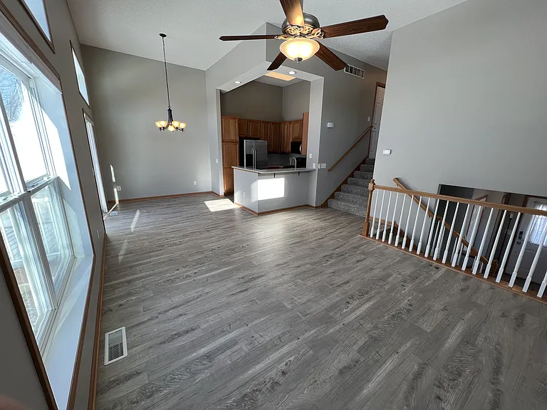 10651 Pond Curv — Photo 4