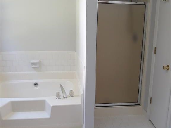 4th image of 4730 Minden Chase