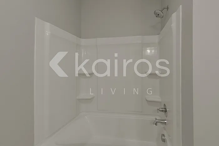 8005 Shadesbrook Dr — Photo 24