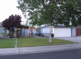 845 E Alameda St, Manteca, CA 95336