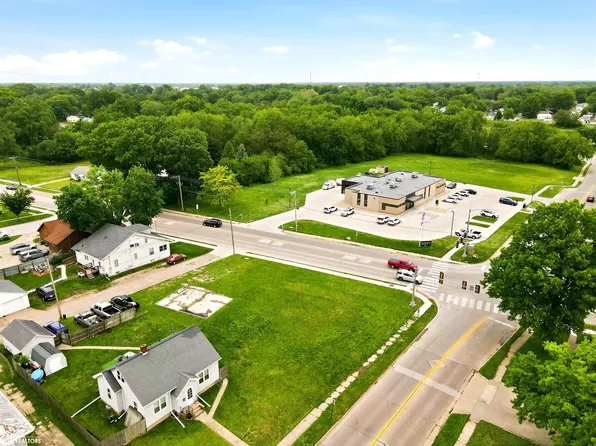333 Curran St, Burlington, IA 52601