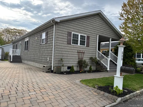 1661 OLD COUNTRY Road #539, Riverhead, NY 11901