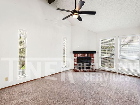 3rd image of 1675 Vernon St Unit 83