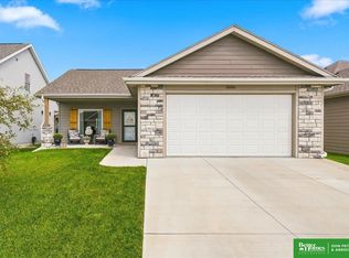 3050 Cottage Grove Ln, Fremont, NE 68025