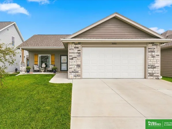 3050 Cottage Grove Ln, Fremont, NE 68025