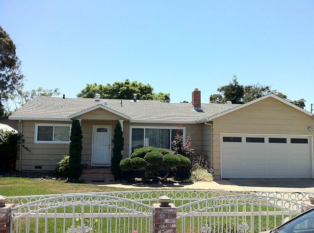 1st image of 223 Daphne Way