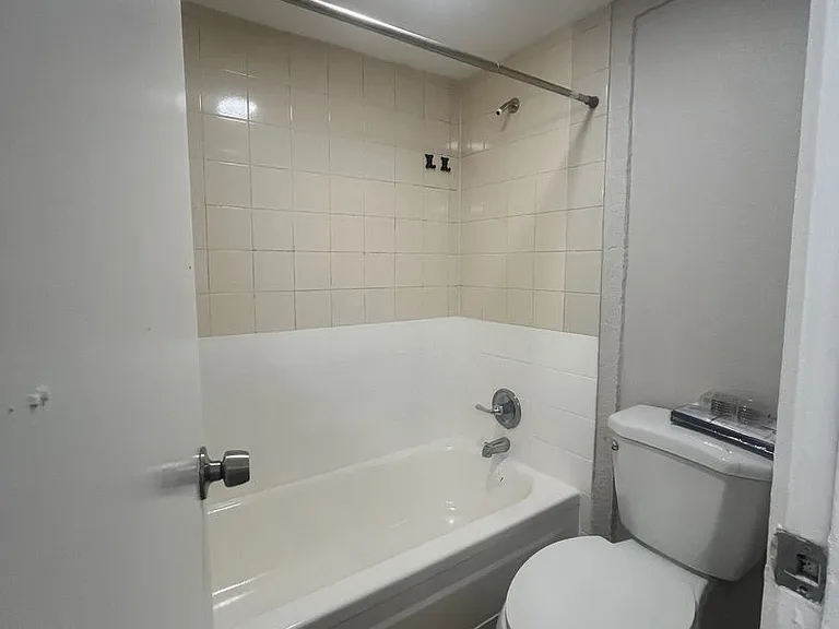1592 Boston St — Photo 15