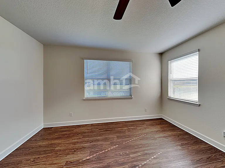 3036 Eagle Bluff Way — Photo 6