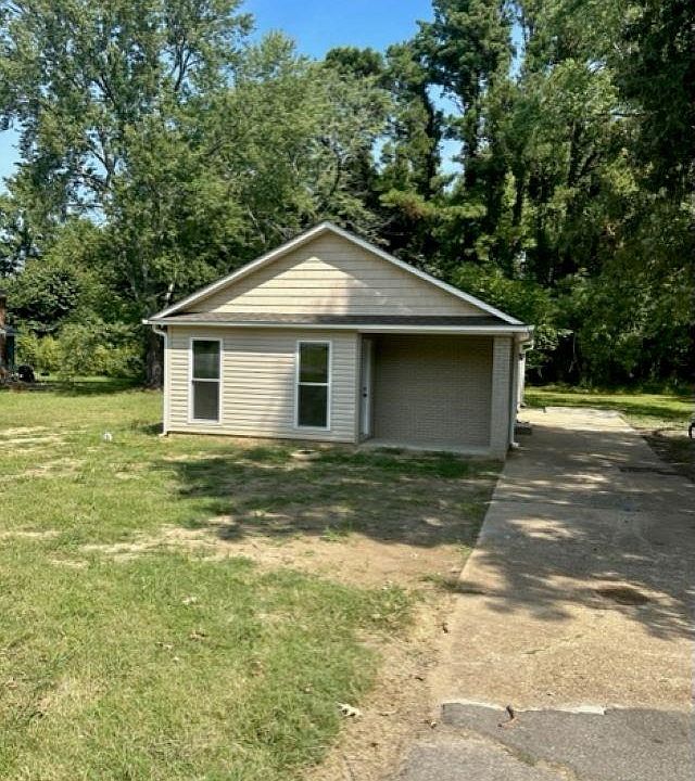 2nd image of 111 Larkwood Ave