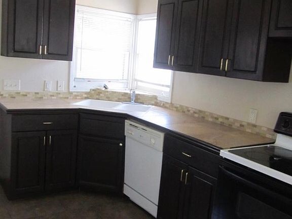 4th image of 1310 Franklin Ave