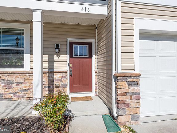 3rd image of 416 Birchwood Dr
