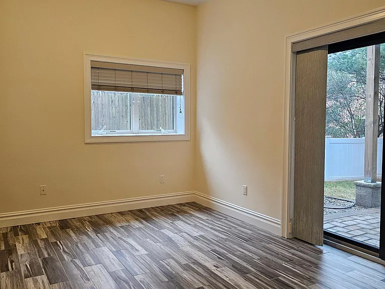 531 Roff Ave #A — Photo 40