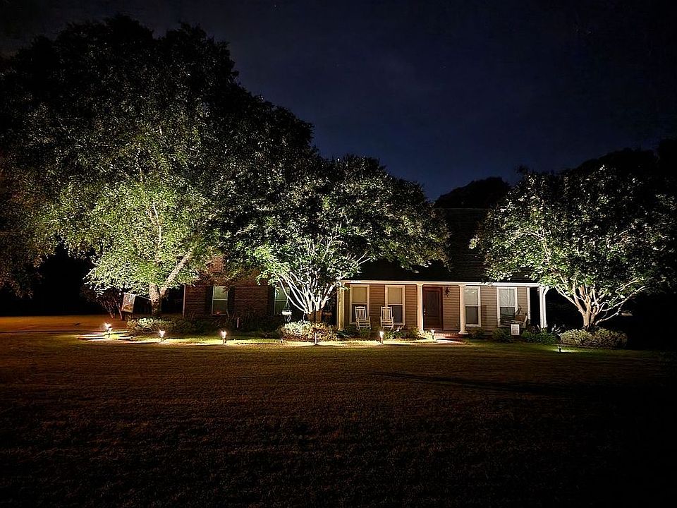 1st image of 2090 Pleasant Gift Rd